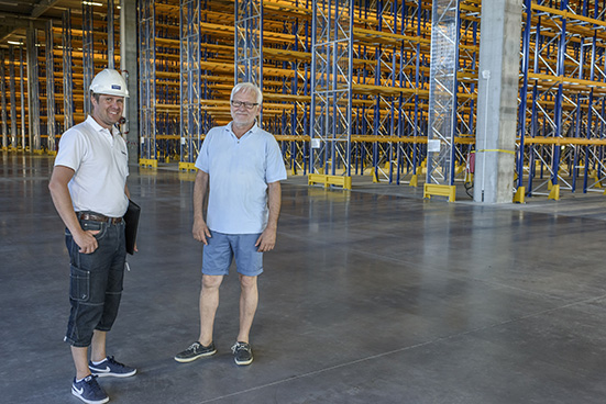 Stora mängder elmateriel till byggnationen av Rustas nya centrallager