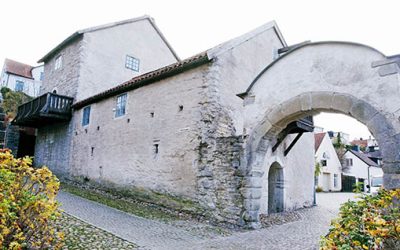 Modern teknik ger komfort i medeltida hus