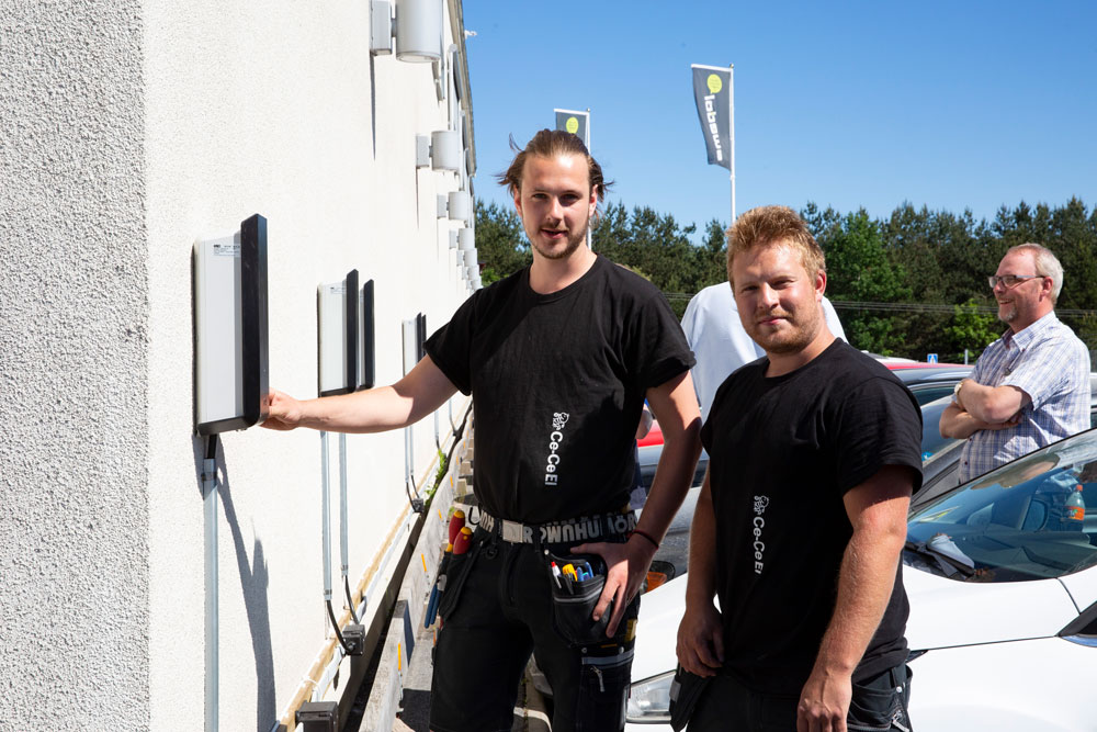 Flatkabel ger smidig installation av laddboxar