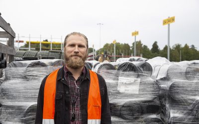 Elektroskandia lagerhåller 162 pallar kabelskyddsrör