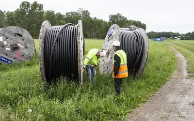 Linjemontage utför kabelförläggning i Hallsberg